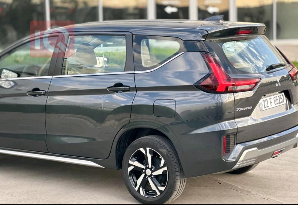 ميتسوبيشي اكسباندر